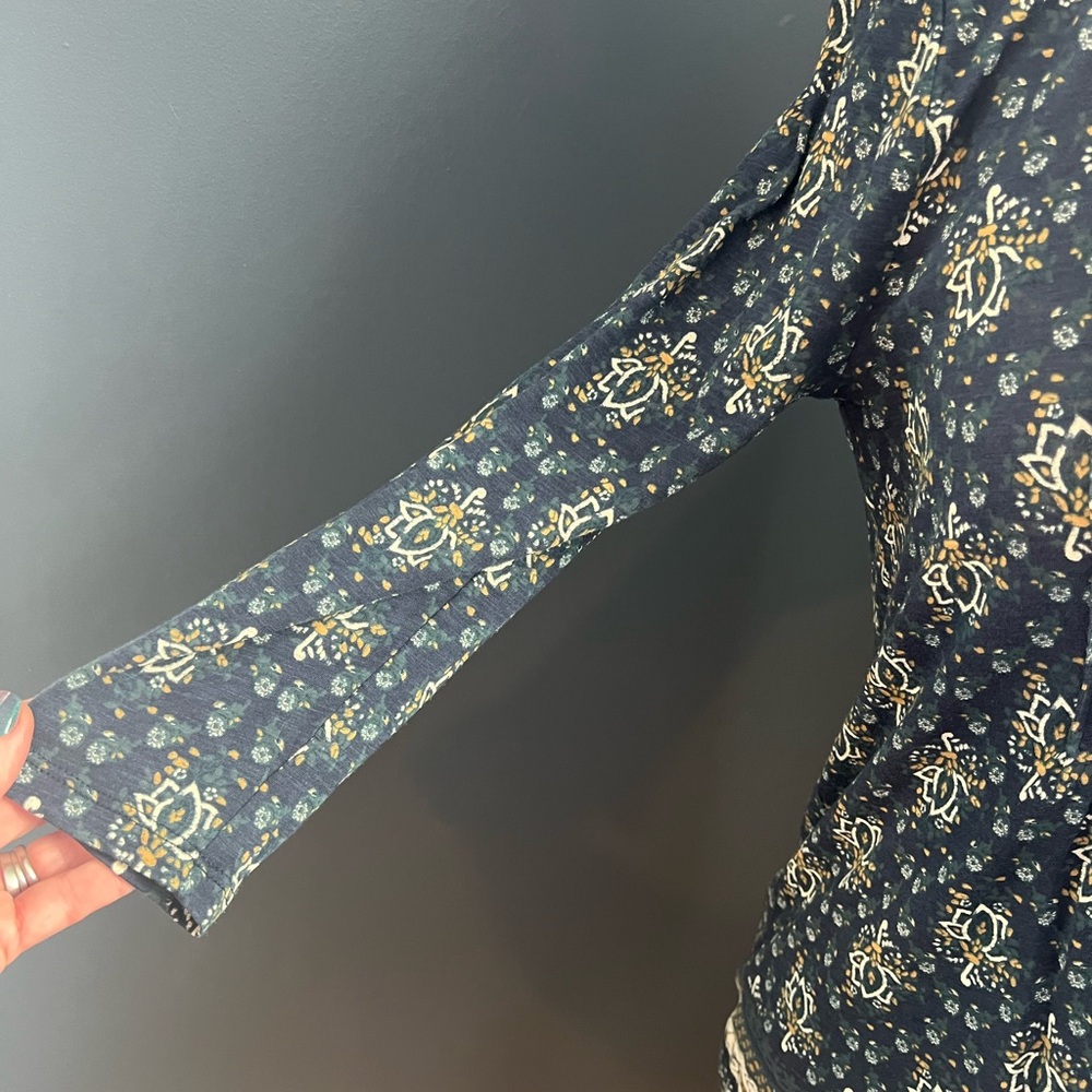 Lucky Brand Navy Blue Floral Boho Peasant Top 3/4 Sleeve Blouse - Picture 4 of 11